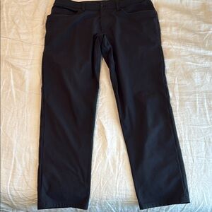 Men’s Lululemon ABC Pant Classic Fit 33” Waist